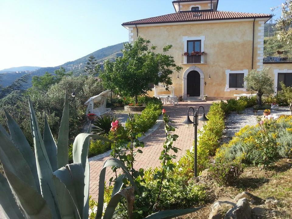 Al Sentiero Farm stay